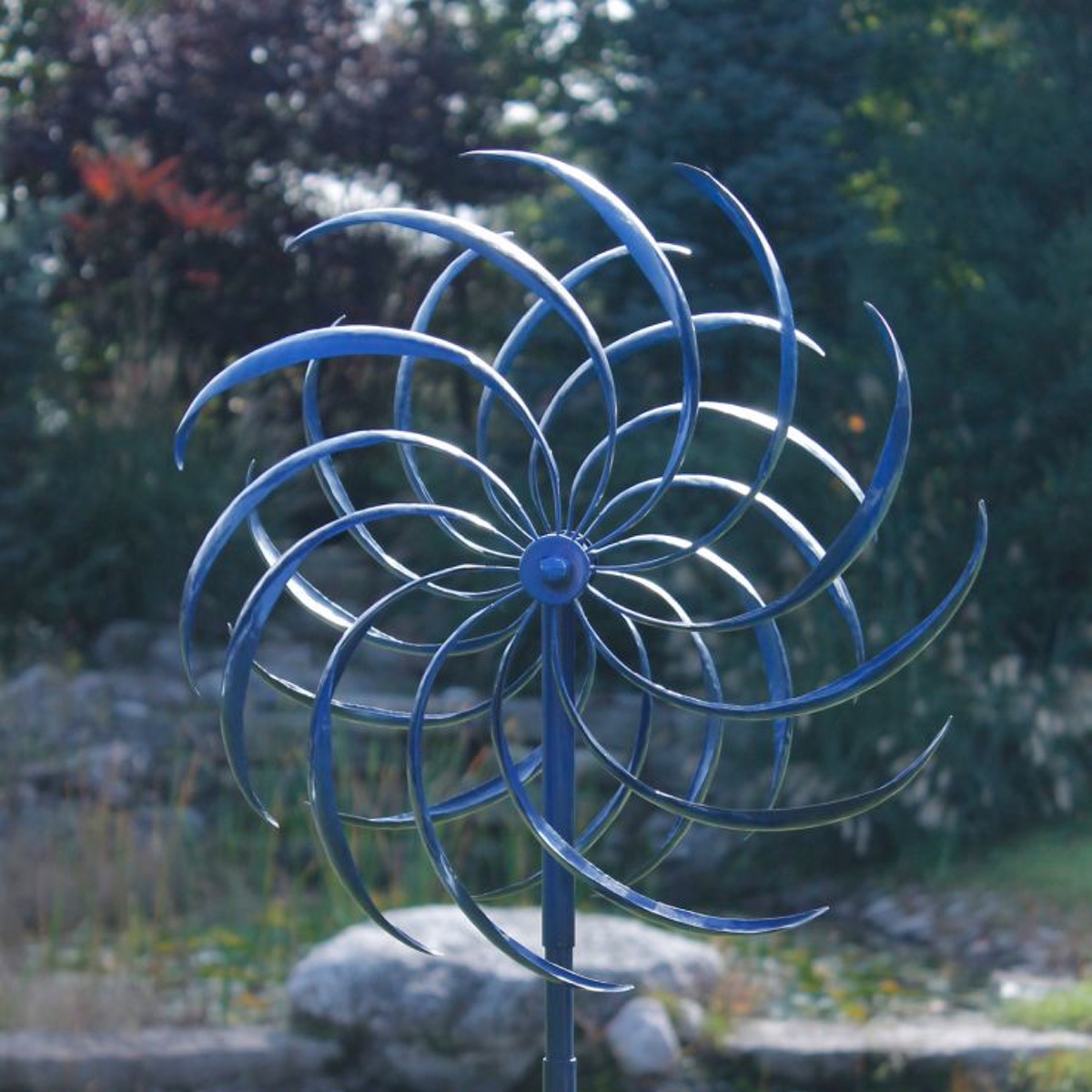 Rustic Double Pinwheel Wind Spinner Metal Garden Art Lawn Ornament Yard